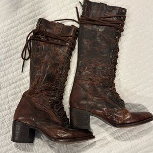 Freebird distressed leather Grany boot. Brown leather, Size 9.